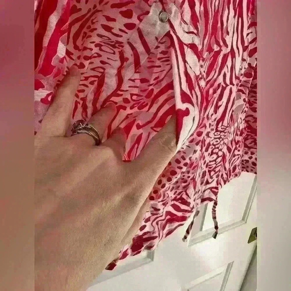 Chico's Sheer Structured Bomber, Mesh Tiger Print Pink/White Zip Snap Front Sz 3 - Picture 6 of 10